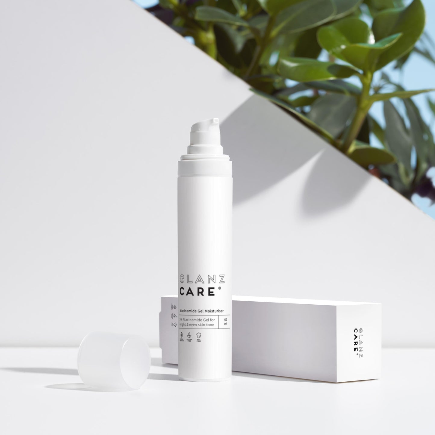 Gel Hidratante con 5% de Niacinamida Vitamina B3 en Envase.