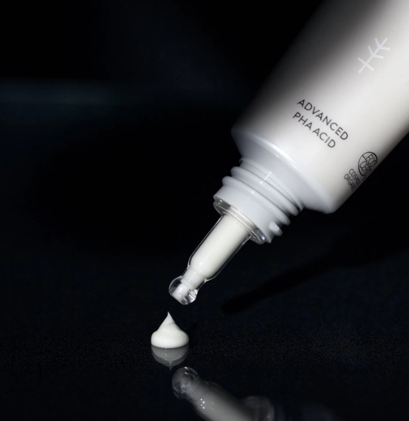 Ingredientes de Reface Sleep & Peel Serum: Ácido Lactobiónico, Hialurónico y Abedul.