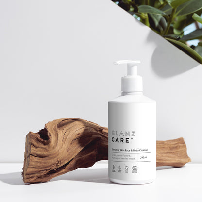Gel de ducha Sensitive Skin Face & Body Cleanser en botella