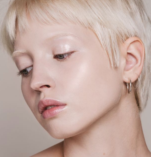 SKIN EQUAL Organic Foundation con SPF15 PORCELAIN 10