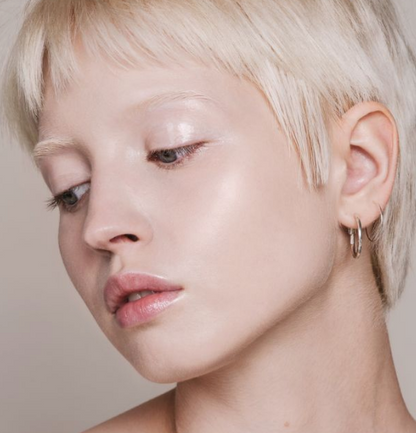 SKIN EQUAL Organic Foundation con SPF15 PORCELAIN 10